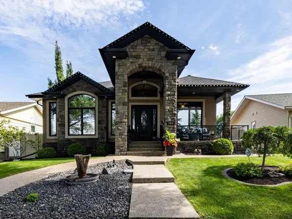 7620 98a Ave NW, Edmonton, AB T6A 0C5