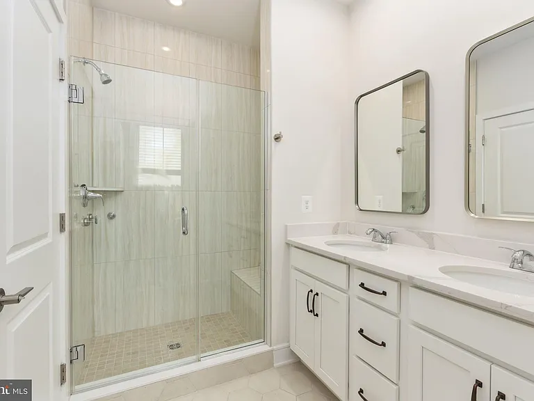 42086 Picasso Sq — Photo 30