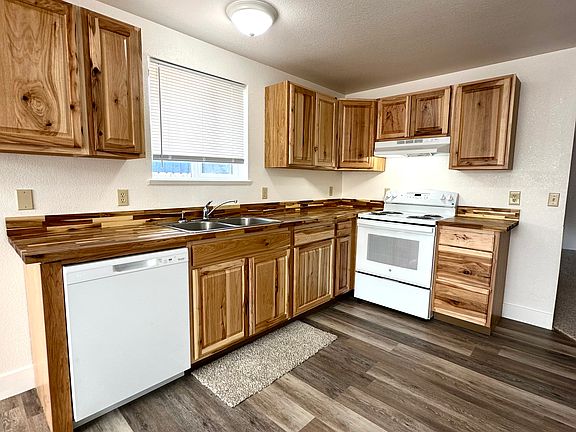 2nd image of 1328 SW 17th St #1328