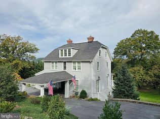 14946 Charmian Rd, Blue Ridge Summit, PA 17214