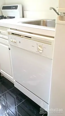 Rented by Manhattan Connection | media 14