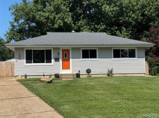 800 Crowder Dr, Florissant, MO 63031