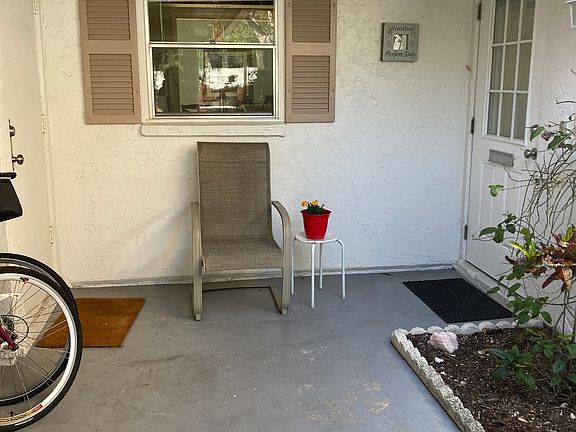 3rd image of 2009 Riverbluff Pkwy #334