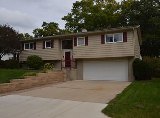 664 Division St, Ionia, MI 48846