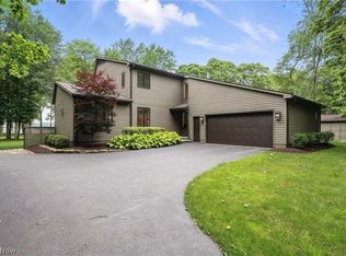 263 E Pine Lake Rd, North Lima, OH