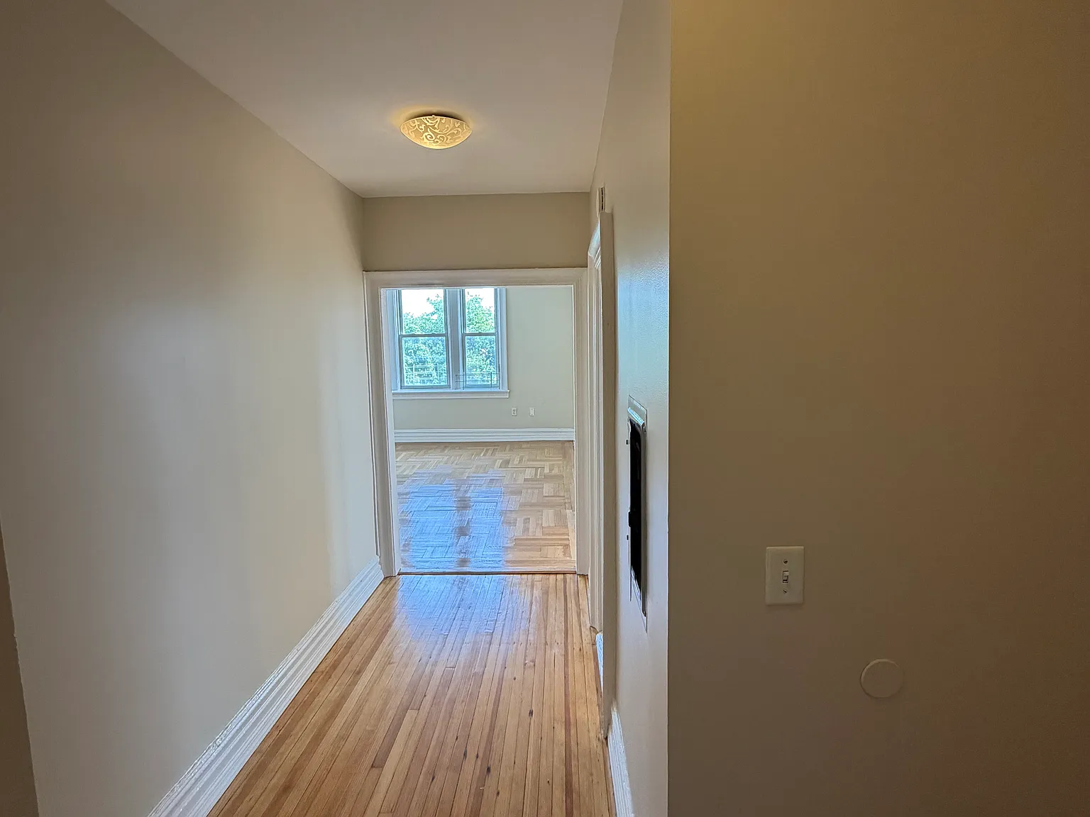 3 bed, $2,700 — Photo 4