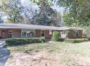 418 Pine Valley Dr, Warner Robins, GA 31088