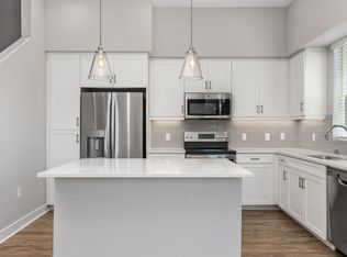 139 Avenida Chapala UNIT 101, San Marcos, CA 92069