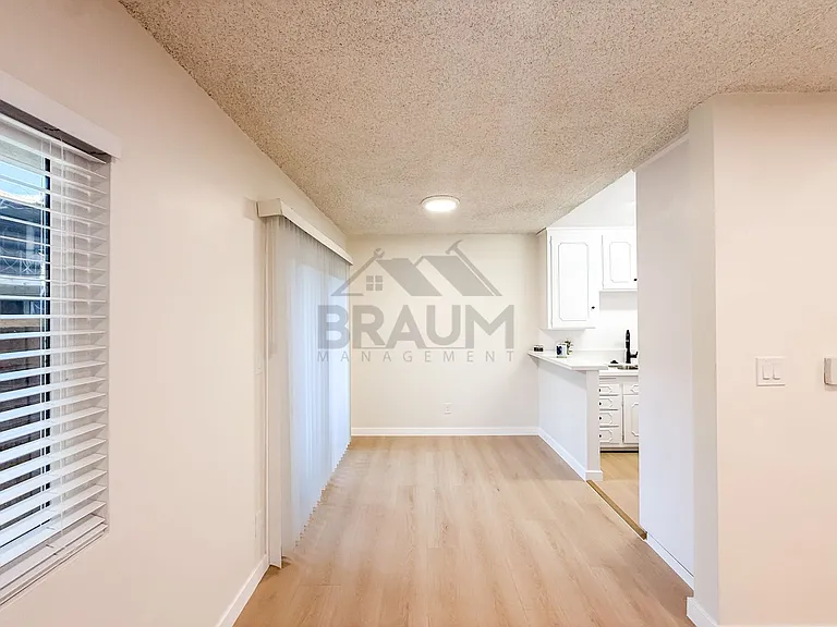 18350 NAPA ST. — Photo 5