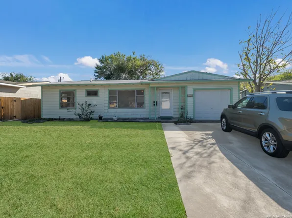 210 Lively Dr, San Antonio, TX 78213