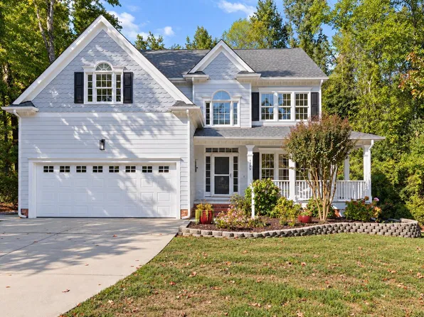 1359 Stone Lion Dr, Fuquay Varina, NC 27526