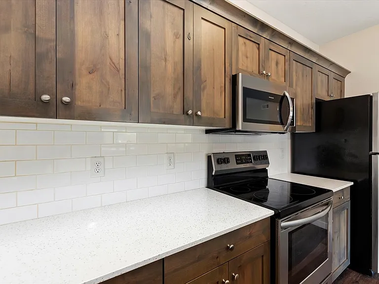 Owyhee Park Apartments — Photo 20