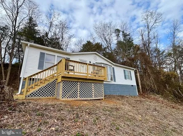 1349 E Main St, Stanley, VA 22851