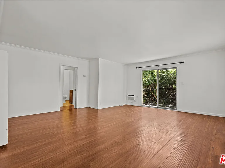 1540 N Fuller Ave #7 — Photo 9