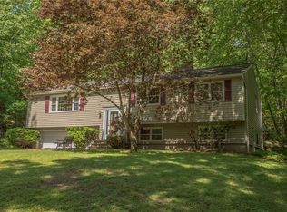 10 Green Valley Lake Rd, East Lyme, CT 06333