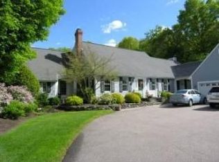 10 Snow St, Sherborn, MA 01770