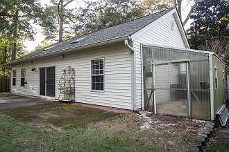 3 bed, 1341 sqft, $3,300 — Photo 2