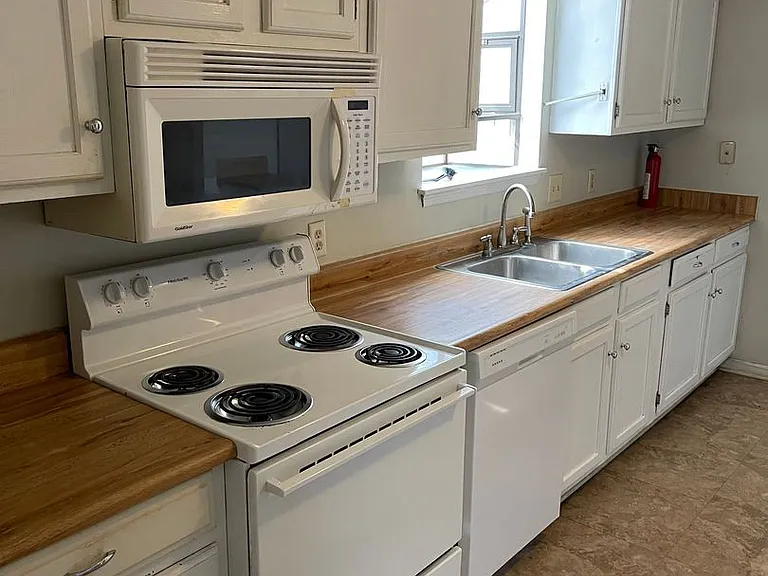 2509 Arthurs Court Ln — Photo 8