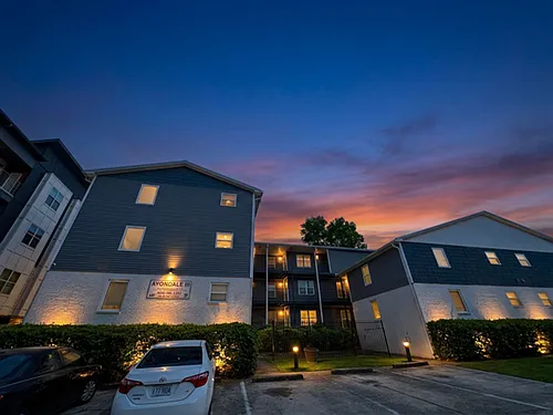 Avondale III Apartments Photo 1