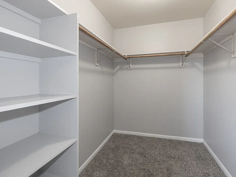 Amistad Apartments — Photo 16