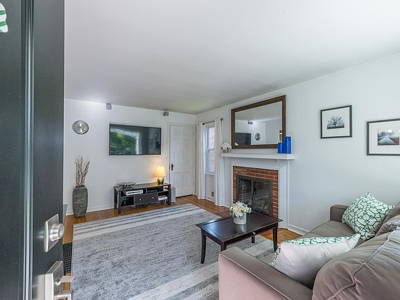 5th image of 1425 Doten Ave
