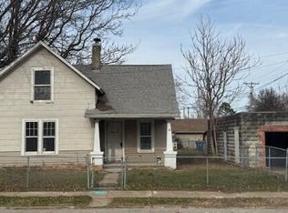 911 W 2nd St, Joplin, MO 64801
