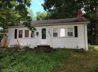896 Johnson Dr, Quincy, MI 49082