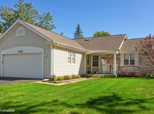 338 Indian Ridge Trl, Wauconda, IL 60084