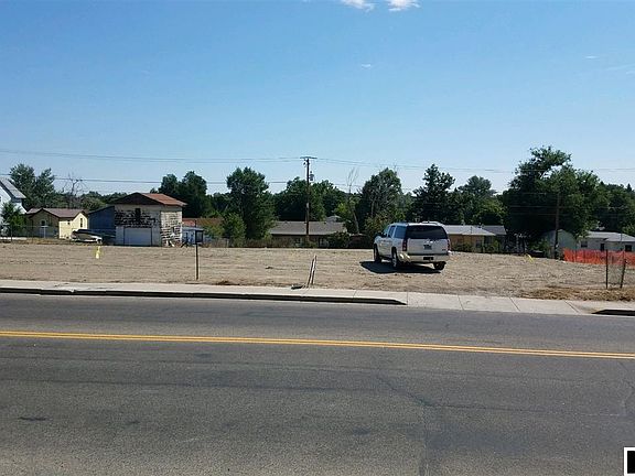 2nd image of 1409 S McKinley St #1431