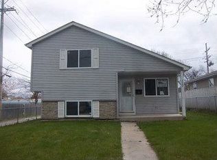 2207 Kristan Ave, North Chicago, IL