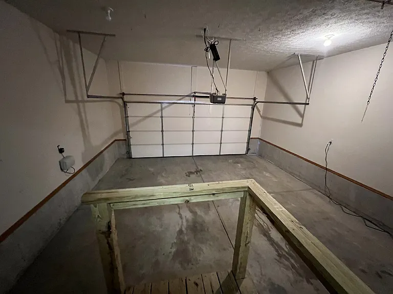161 Shadowview Dr — Photo 12