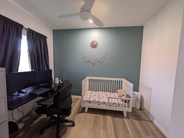 Office / small 4th bedroom