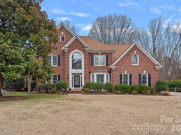 12415 Darby Chase Dr, Charlotte, NC 28277