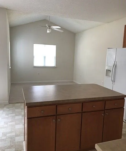 185 E Plaza Dr — Photo 7