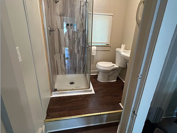 5th image of 73 N Valley St #2