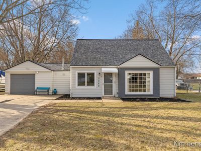 2240 Four Mile Rd NE, Grand Rapids, MI, 49525