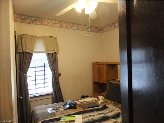 4th image of 3669 E 108th St