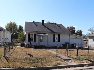 239 Walnut St, Roxana, IL 62084