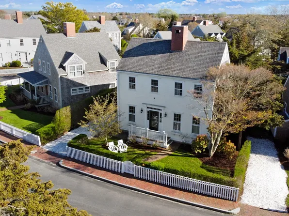 30 Washaman Ave, Nantucket, MA 02554