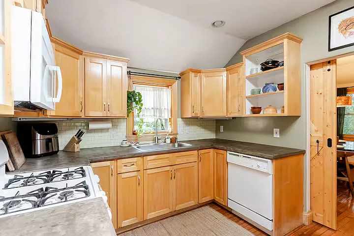 1239 N Monaco Street Pkwy — Photo 6