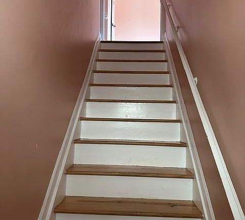 4th image of 215-11 17th Ave Floor 2