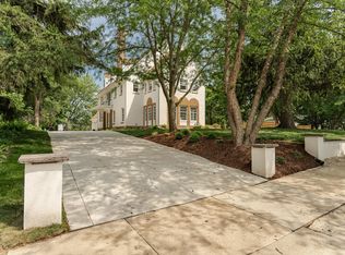 925 6th St SW, Rochester, MN 55902