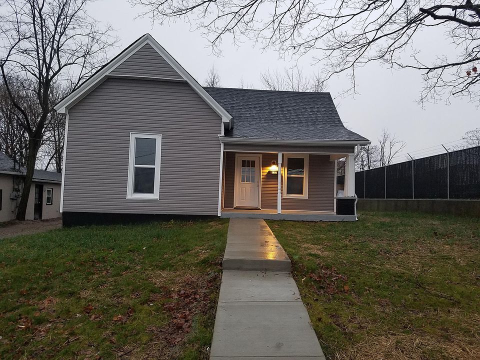 1st image of 255 N 1st St