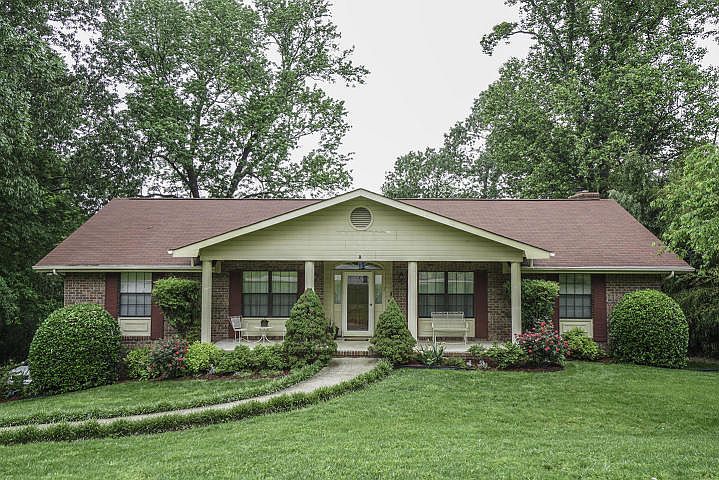 1st image of 4905 Lake Haven Dr