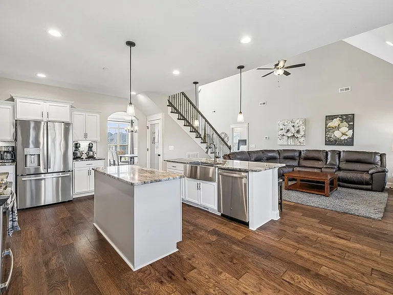 8325 Turnbull Dr — Photo 10