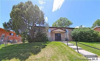 1st image of 1737 Oxford Dr APT 2A