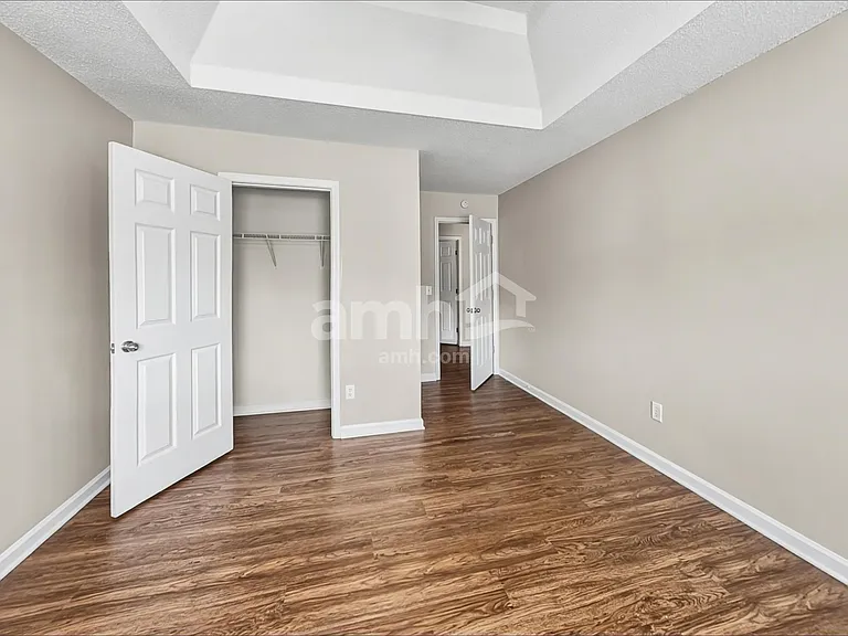 312 Othello Dr — Photo 16
