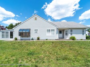 2 Lambert Way, Toms River, NJ 08757