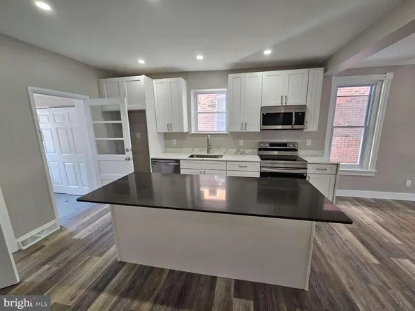 237 Shaner St, Boyertown, PA 19512