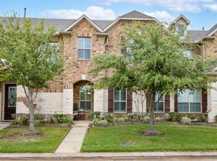9142 Sunlight Oak Ln, Houston, TX 77070